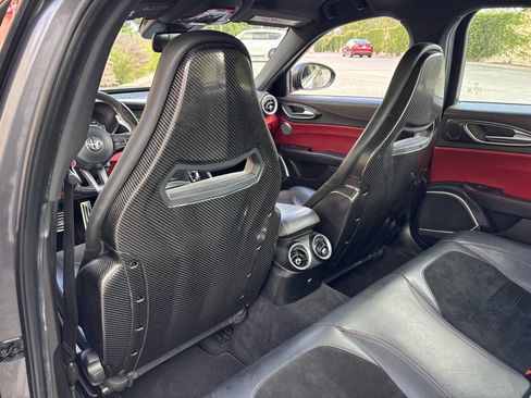 Used 2017 Alfa Romeo Giulia Quadrifoglio image 26