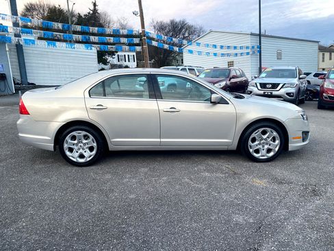 Used 2010 Ford Fusion SE image 8