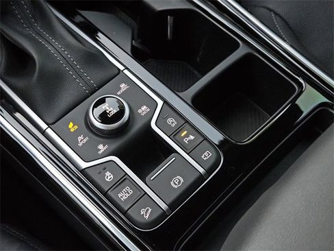 Certified 2025 Kia Sorento SX Prestige image 28