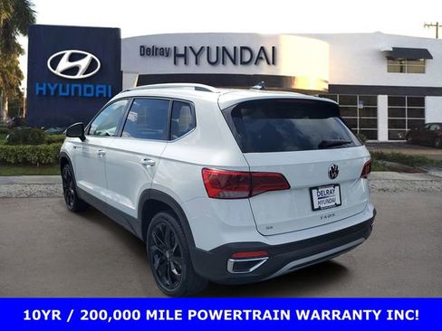 Used 2024 Volkswagen Taos SE image 4