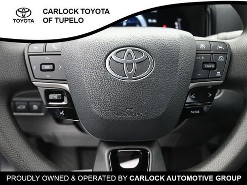 Used 2025 Toyota Camry LE image 17