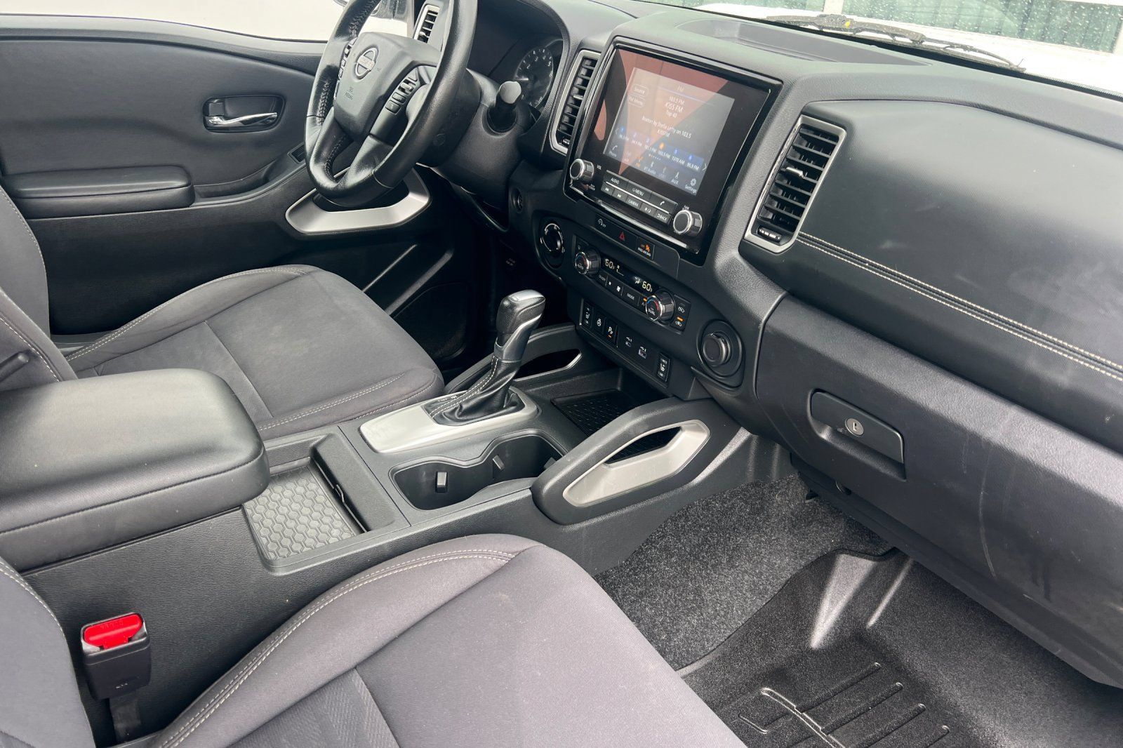 Used 2023 Nissan Frontier SV w/ Technology Package AWD/4WD image 12