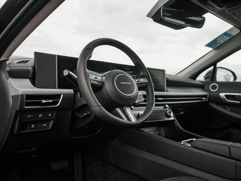 New 2026 Hyundai Sonata SEL FWD image 17