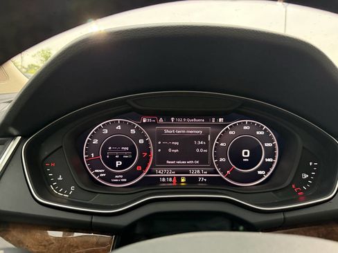 Used 2018 Audi Q5 Prestige w/ Prestige Package AWD/4WD image 34