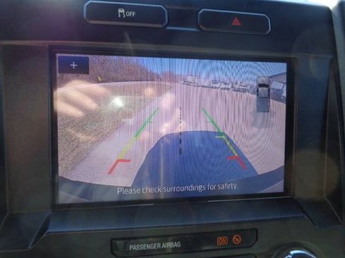 Used 2022 Ford F250 XL w/ Power Equipment Group AWD/4WD image 18