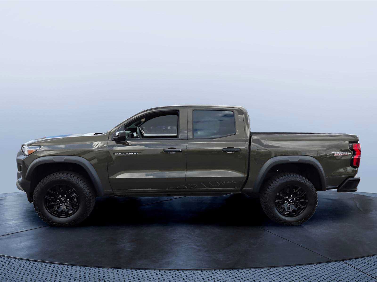 Used 2024 Chevrolet Colorado Trail Boss AWD/4WD image 6