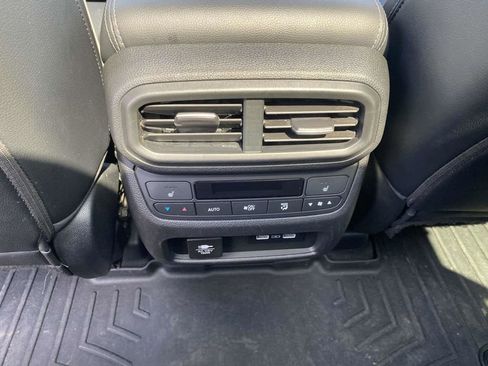 Used 2023 Honda Pilot Elite image 16