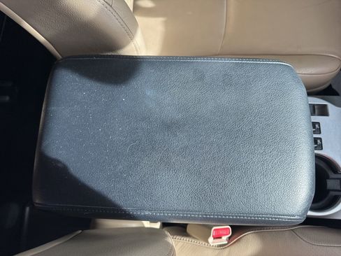 Used 2013 Toyota 4Runner Limited image 9