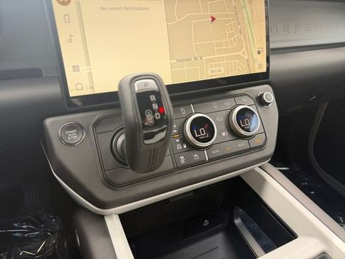 New 2026 Land Rover Defender 130 X-Dynamic SE AWD/4WD image 24