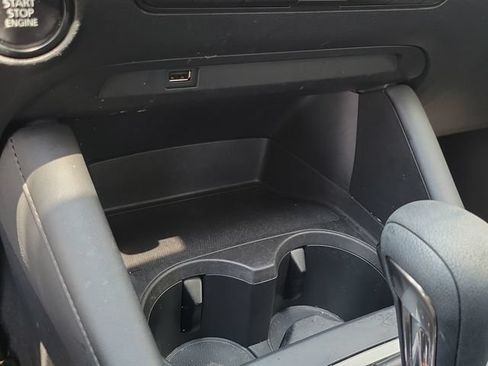 Used 2021 MAZDA MAZDA3 s FWD image 16