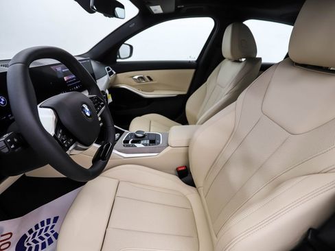 Used 2025 BMW 330i xDrive Sedan w/ Convenience Package image 12