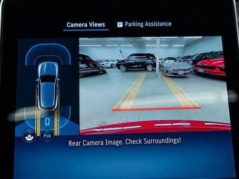 Used 2025 Mercedes-Benz GLC 43 AMG 4MATIC image 27