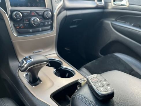 Used 2015 Jeep Grand Cherokee Altitude image 26