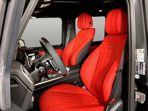 Used 2025 Mercedes-Benz G 63 AMG 4MATIC image 8