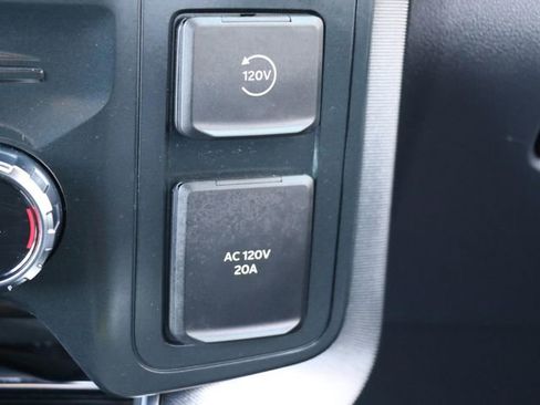 Used 2025 Ford F150 Platinum AWD/4WD image 30
