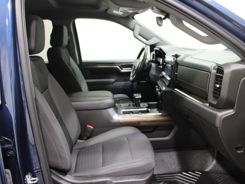 Used 2023 Chevrolet Silverado 1500 LT Trail Boss AWD/4WD image 23
