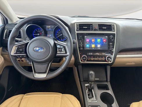 Used 2018 Subaru Outback 2.5i Limited AWD/4WD image 14