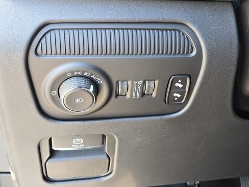 New 2024 Jeep Grand Wagoneer Series III w/ Rear Seat Video Group 1 image 25