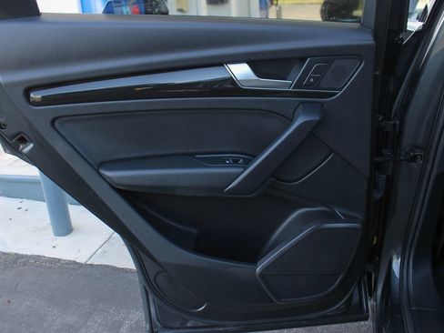 Used 2018 Audi Q5 2.0T Premium Plus w/ Premium Plus Package AWD/4WD image 44