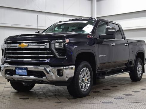Certified 2024 Chevrolet Silverado 2500 LTZ w/ LTZ Premium Package image 3