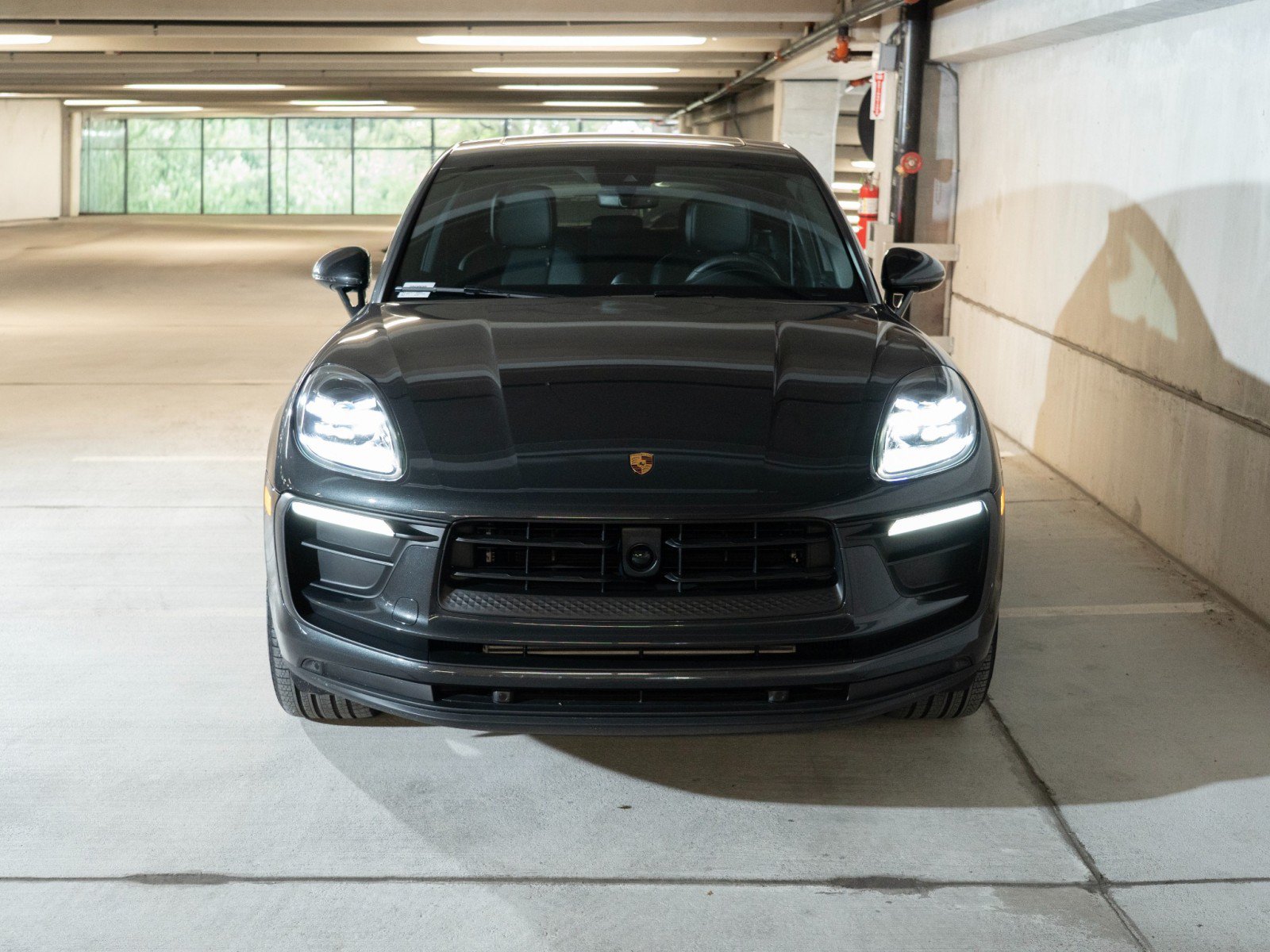 Certified 2026 Porsche Macan AWD/4WD image 6