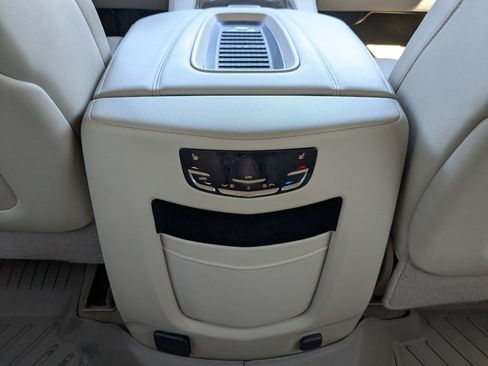 Used 2020 Cadillac Escalade ESV Luxury AWD/4WD image 27