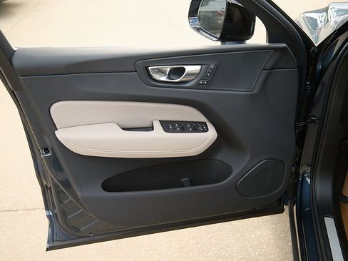 New 2026 Volvo XC60 B5 Plus w/ Protection Package Premier image 10