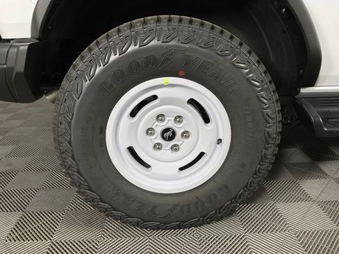 New 2026 Ford Bronco Heritage Edition image 10