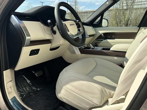 New 2026 Land Rover Range Rover SE AWD/4WD image 11