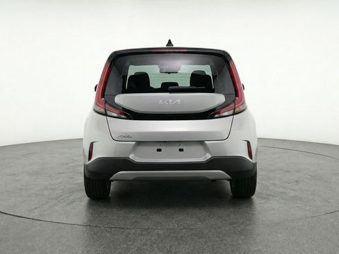Used 2025 Kia Soul LX w/ LX Technology Package image 7