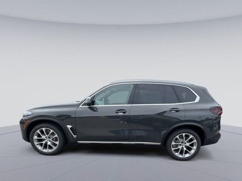New 2026 BMW X5 xDrive40i image 2