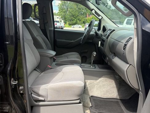 Used 2012 Nissan Frontier S AWD/4WD image 11