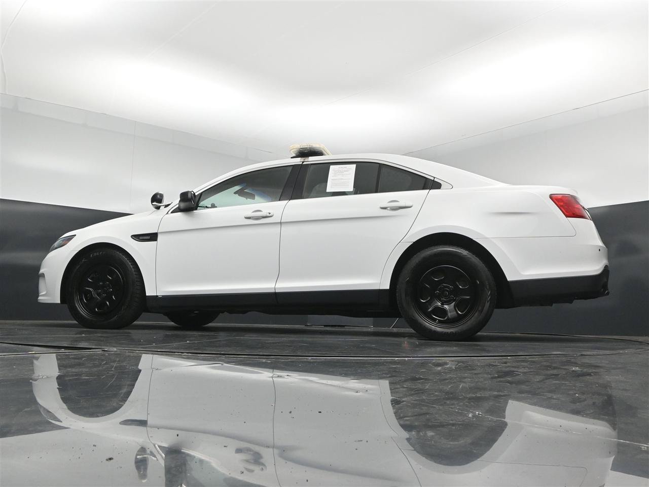 Used 2015 Ford Taurus Police Interceptor AWD image 33