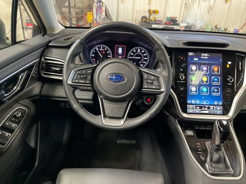 Used 2024 Subaru Outback Limited AWD/4WD image 18