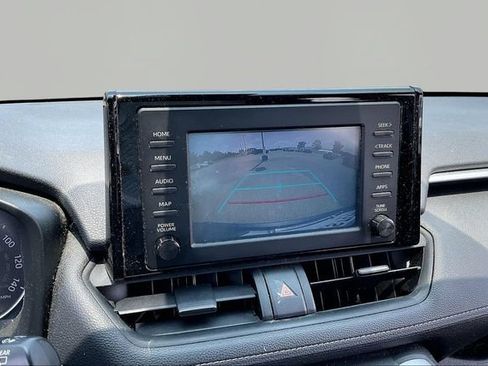 Used 2019 Toyota RAV4 LE w/ Carpet Mat Package AWD/4WD image 11