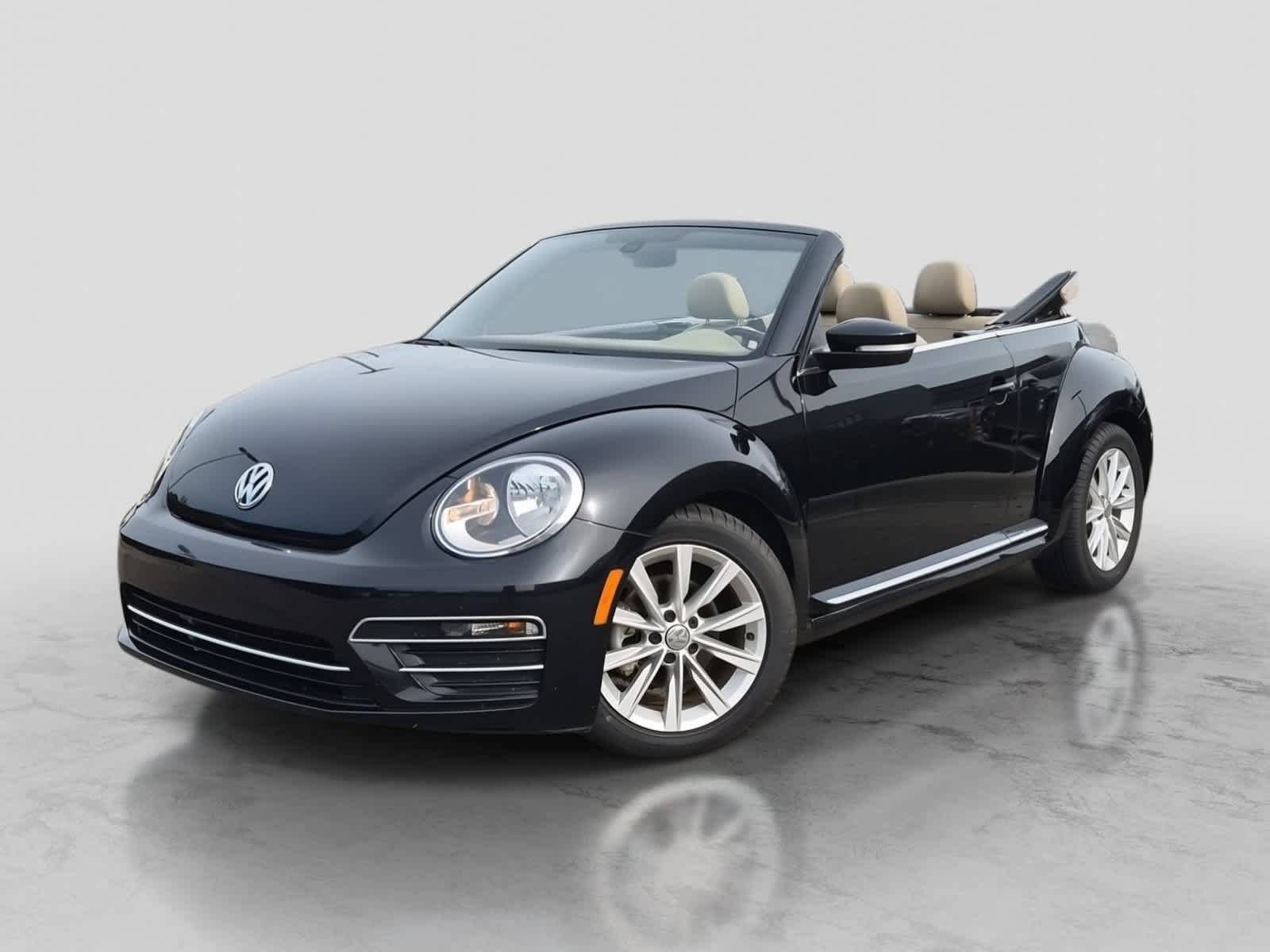 Used 2019 Volkswagen Beetle 2.0T SE FWD image 1
