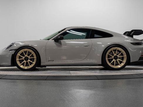 Used 2022 Porsche 911 GT3 image 14