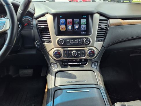 Used 2018 GMC Yukon Denali image 13