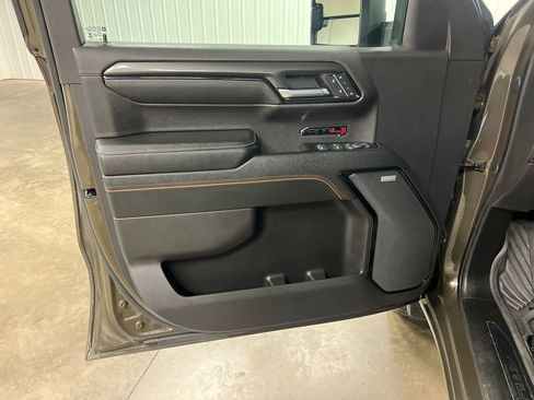 Certified 2023 GMC Sierra 1500 AT4 w/ Technology Package AWD/4WD image 15