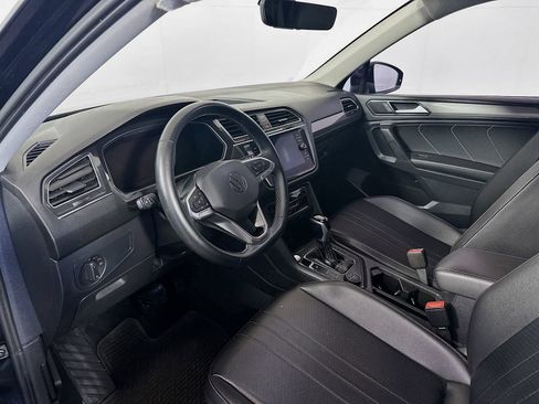 Used 2022 Volkswagen Tiguan SE AWD/4WD image 9
