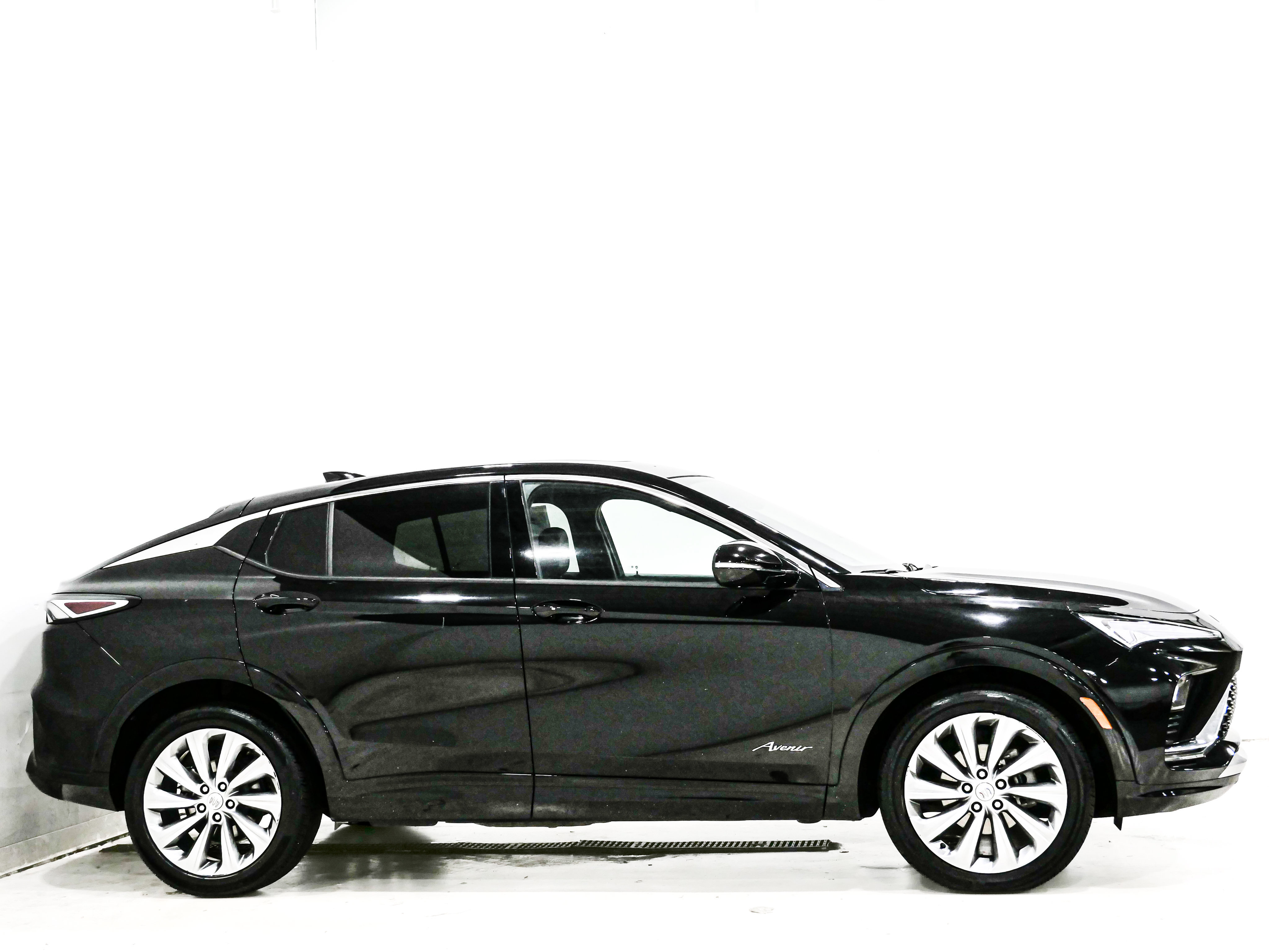 Used 2024 Buick Envista Sport Touring FWD image 5