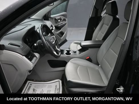 Used 2022 GMC Terrain SLT w/ Infotainment Package II AWD/4WD image 13