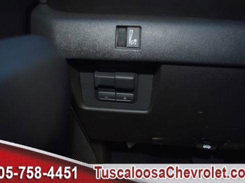 Used 2025 Chevrolet Colorado Trail Boss image 37