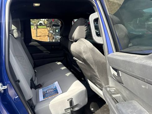 Used 2025 Toyota Tacoma SR5 AWD/4WD image 25