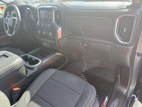 Used 2022 Chevrolet Silverado 1500 RST image 9