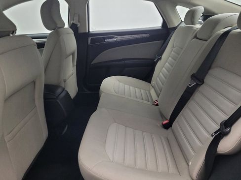 Used 2018 Ford Fusion S image 18