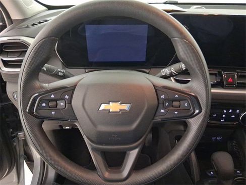 Used 2025 Chevrolet TrailBlazer LT image 22