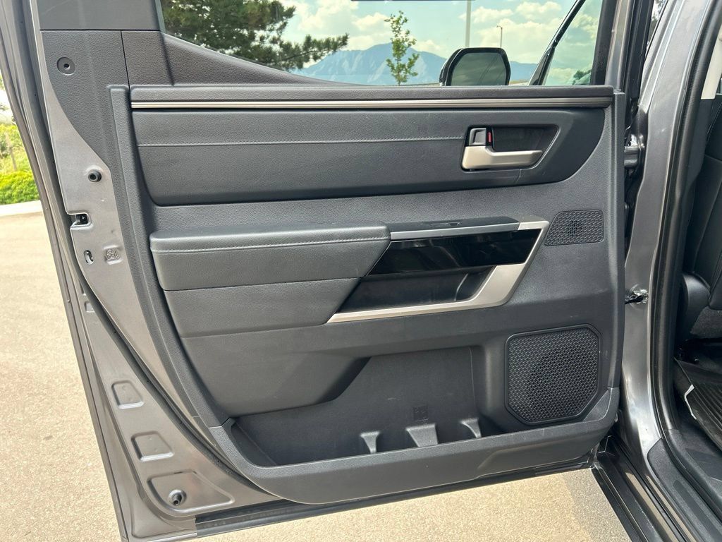Used 2023 Toyota Tundra Limited AWD/4WD image 17