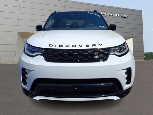 Used 2025 Land Rover Discovery Dynamic SE AWD/4WD image 8