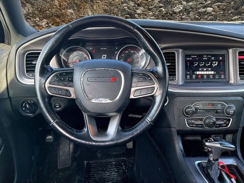 Used 2021 Dodge Charger SXT w/ Leather Interior Group image 5